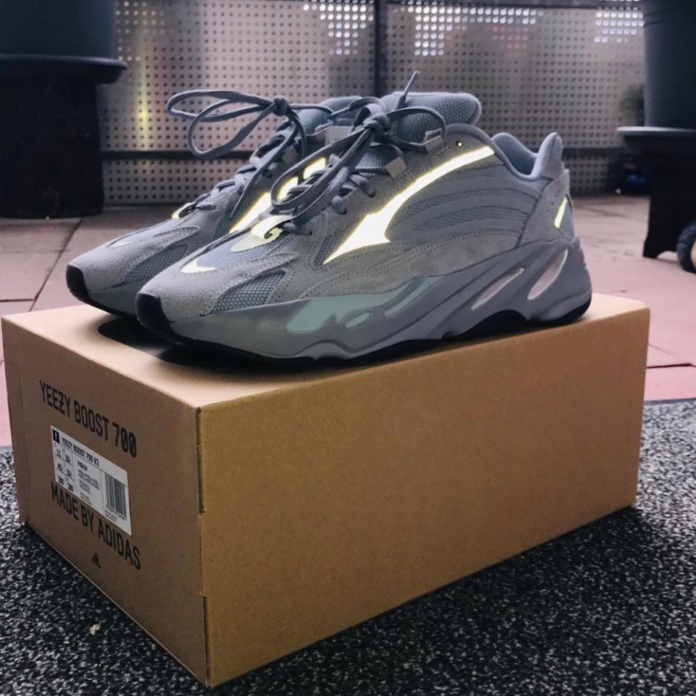 Yeezy 700 Hospital Blue